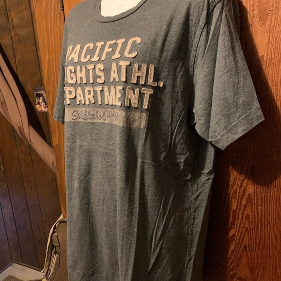 Vintage Old Navy Graphic Tee - Picture 4 of 7